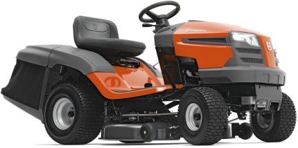 Tractor
  cortacésped Husqvarna TC 138 - modelo 2022